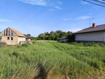 🌳 Pozemok snov vo Vrbovej nad Váhom – iba 16 km od Komárna! 