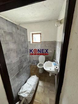 ID:9690
Ponúkame na predaj rodinný dom v pôvodnom stave, sit