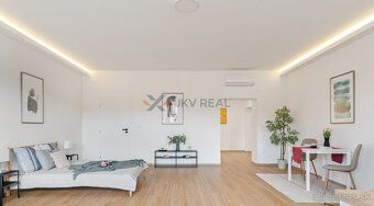 Typ: 5 a viac izbový byt Ulica: Lichnerova Obec: Senec
JKV R