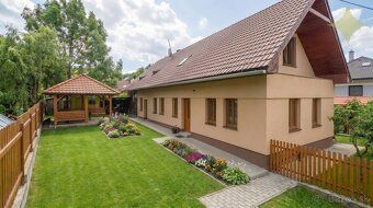 Exkluzívne Vám ponúkame na predaj rodinný dom v Podlaviciach