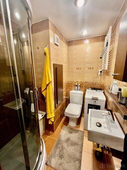 🏡Ponúkame na predaj kompletne zrekonštruovaný 1,5 izbový byt