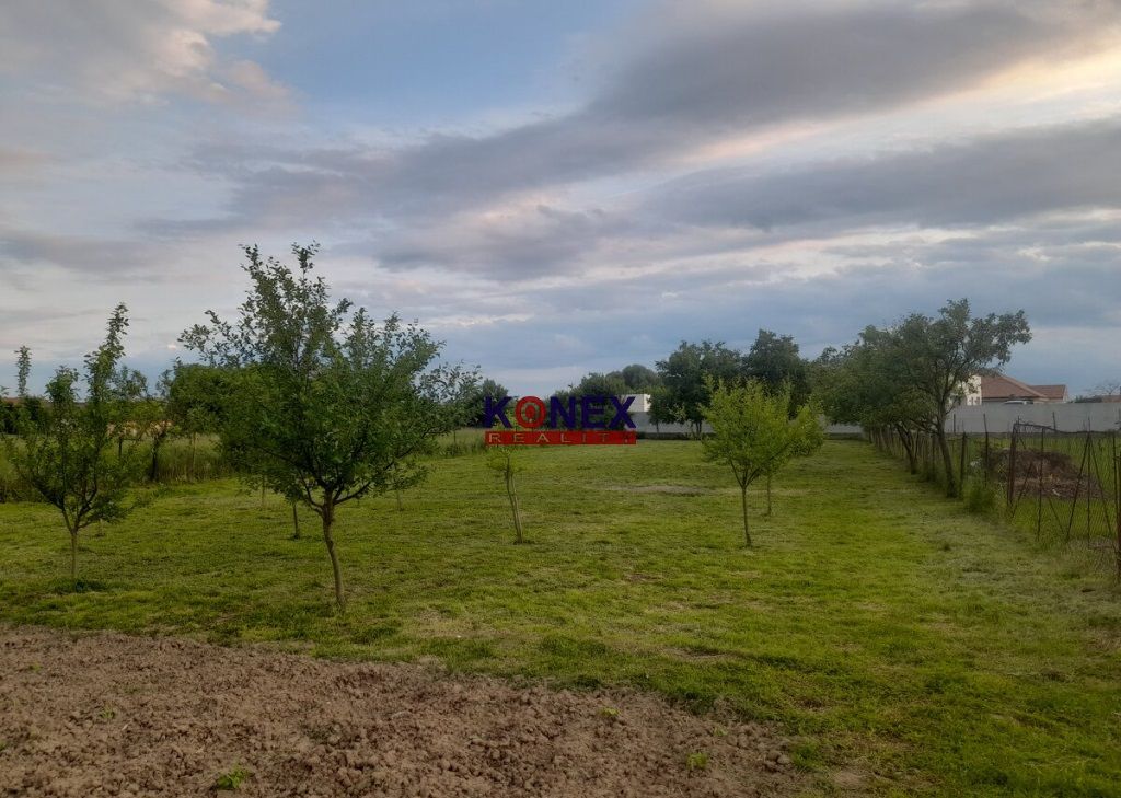 ID:2423 Ponúkame Vám na predaj pozemok v intraviláne obce Pr