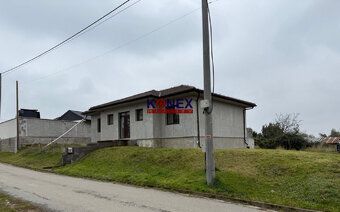 ID:3267
Ponúkame na predaj modernú novostavbu rodinného domu