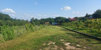 Predám pozemok v kráľovskom Chlmci na furči 400m2 mám pozemo
