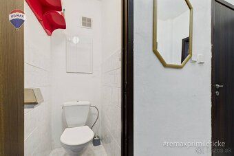 Ponúkame na predaj 3-izbový byt v pôvodnom stave (plastové o