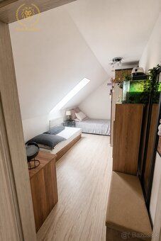 Ponúkame na predaj priestranný 3-izbový byt s výmerou 69 m²,
