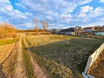 V Exkluzívnom zastúpení majiteľa Vám ponúkame na predaj 2 su