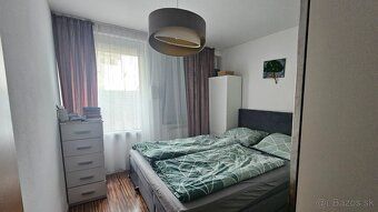 2-izbový byt so súkromnou predzáhradkou vo Svätom Jure – kom
