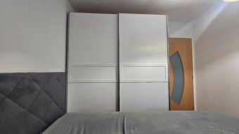2-izbový byt so súkromnou predzáhradkou vo Svätom Jure – kom