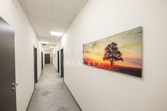 TUreality ponúka na predaj 3-podlažnú polyfunkčnú budovu s a
