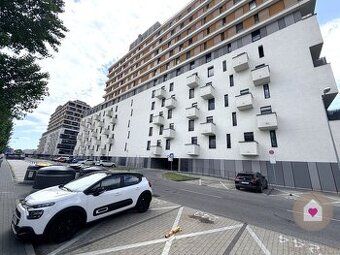 Ponúkam na prenájom vnútorné garážové parkovacie státie v pr