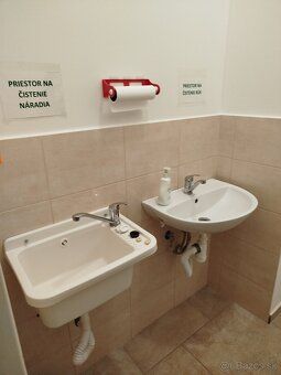 Ponúkame na prenájom obchodný priestor s výmerou 318,4 m².
P
