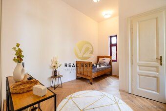 Maroš Vereš +421 904 086 200 e-mail:
V2 Real Estate ponúka n