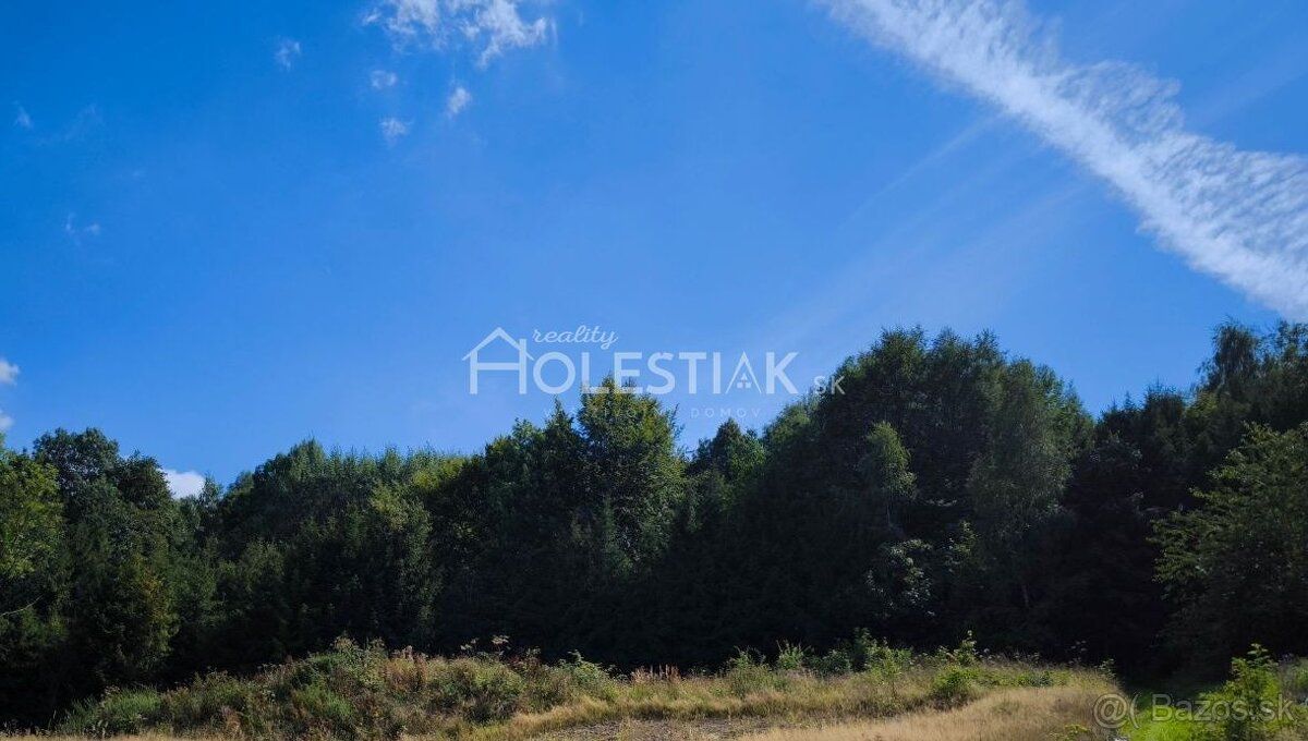Odporúčané - Ponúkame Vám na predaj väčší pozemok v obci Ska