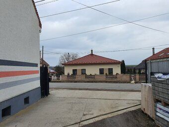 Predám rodinný dom po komplexnej rekonštrukcii.
Objekt je vh