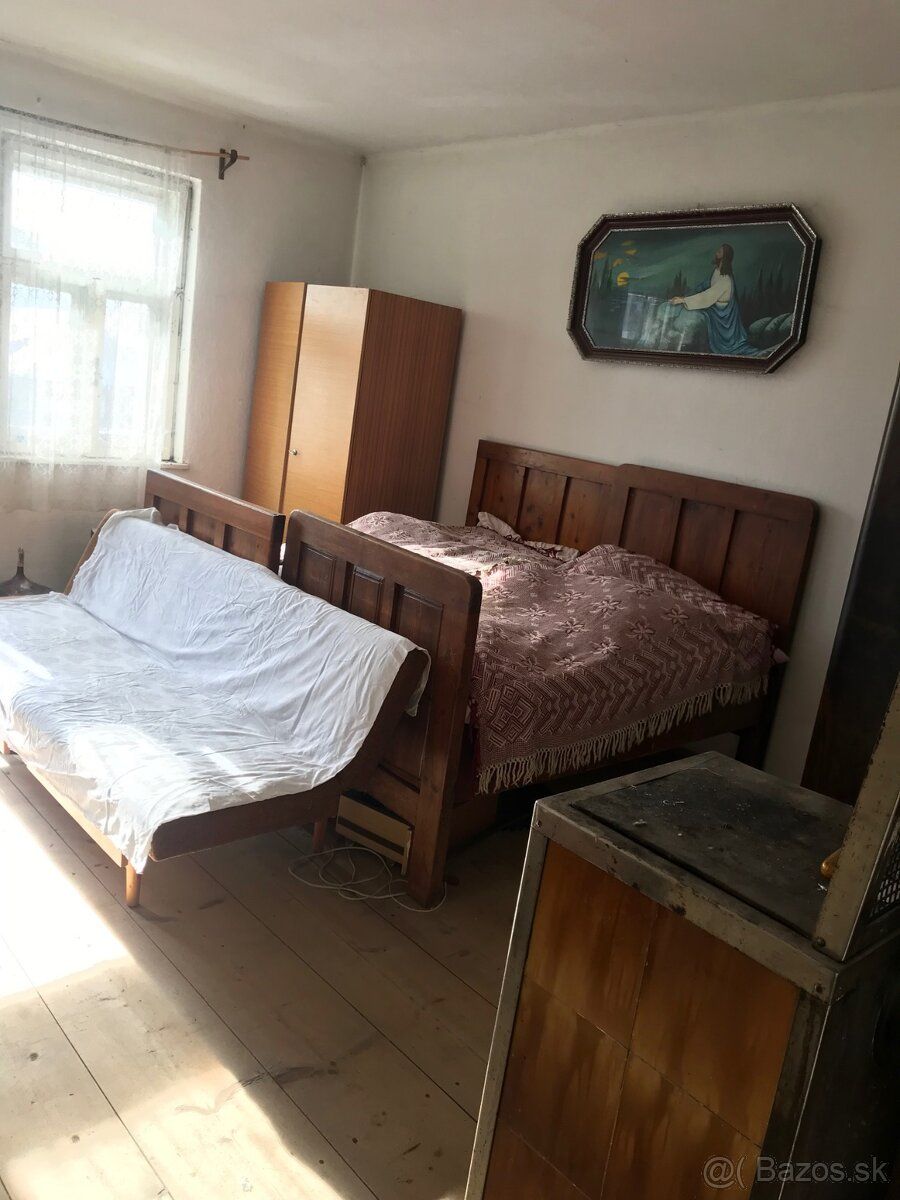 *Rodinný dom nachádzajúci sa na pozemku o celkovej rozlohe 6