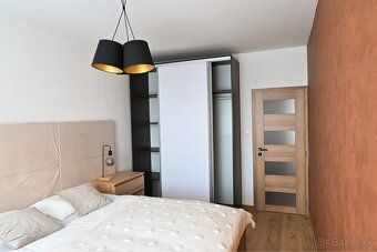 Ponúkam na prenájom moderný, kompletne zrekonštruovaný 2-izb