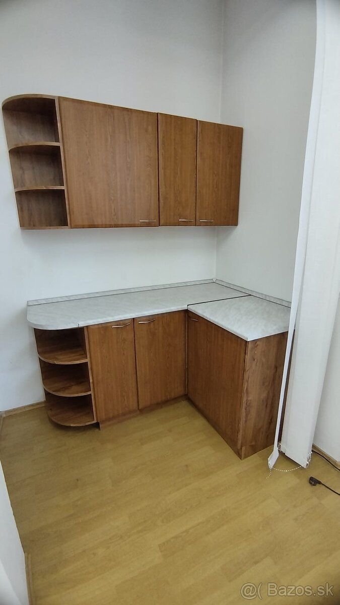 Ponúkam na prenájom lukratívny kancelársky priestor na Hiezd