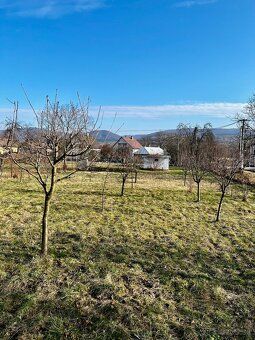 Ponúkame na predaj priestranný stavebný pozemok o výmere 139