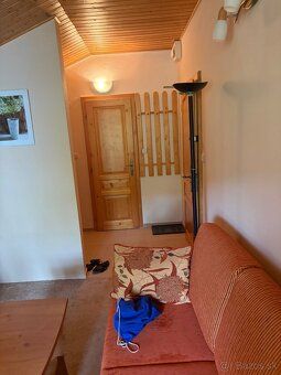 Ponúkame na predaj apartmán v horskej chate „Čučoriedka