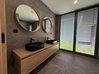 Ponúkame na predaj skolaudovaný moderný 4-izbový bungalov s 