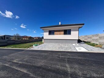 Ponúkame na predaj 4 izbový bungalov v novej lokalite IBV Ší