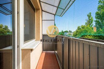 Zuzana Bojdová +421 904 300 202 e-mail:
V2 Real Estate Ponúk
