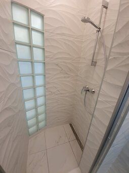 Dám do prenájmu 2 izbový byt na 1. poschodí (48m2) v centre 