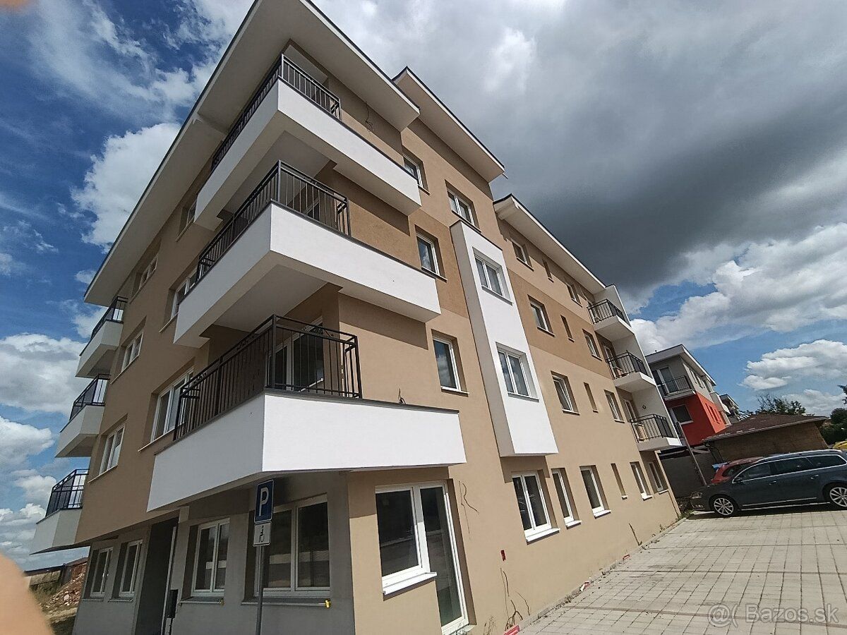 V ponuke na predaj skolaudovaný 3-izbový byt, za zníženú cen