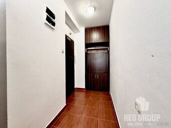 Typ: 2-izbový byt Ulica: Hviezdoslavova Obec: Čadca
Ponúkam 