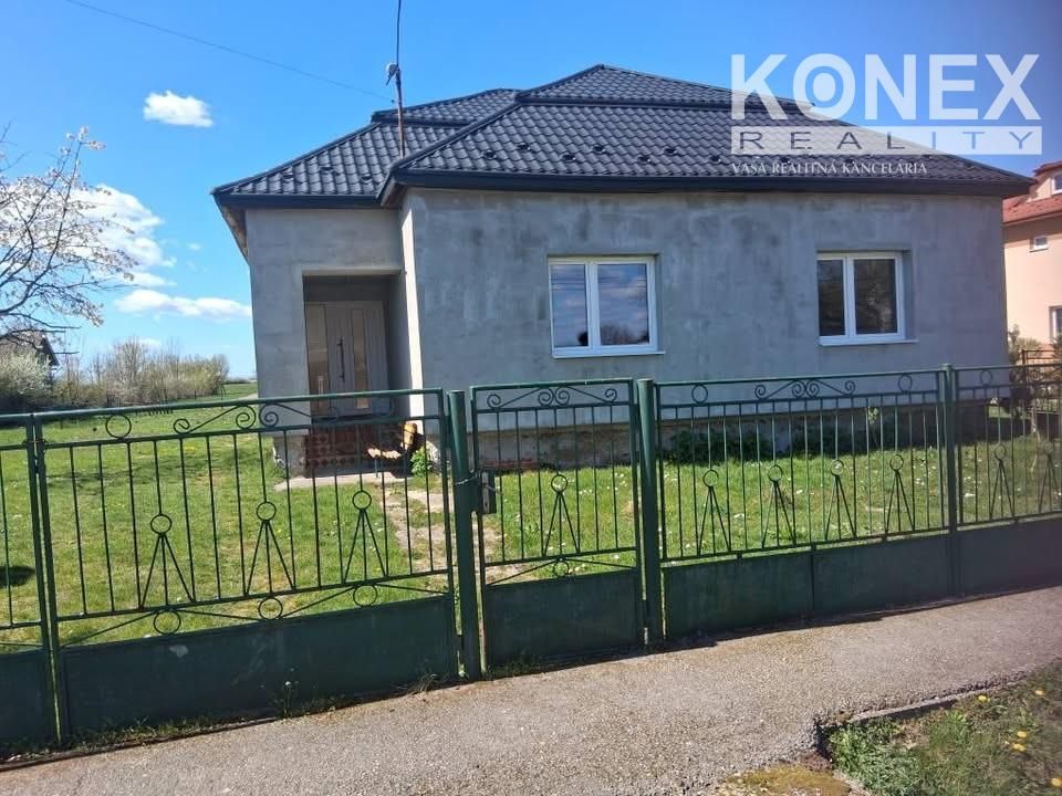 ID:3813
Ponúkame na predaj rodinný dom s prístavbou v pokojn