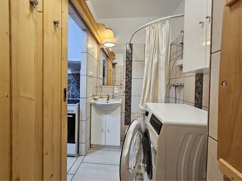TOP CITY realitná kancelária Vám ponúka na prenájom garsónku