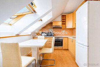 Realitná kancelária Residence ponúka na predaj priestranný 1