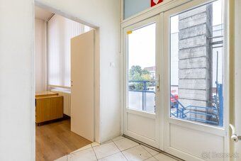 PONÚKAME NA PRENÁJOM OBCHODNÉ PRIESTORY/SLUŽBY O VÝMERE 140M