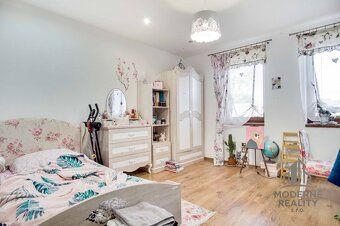 Moderné Reality ponúka na predaj 4-izbovú novostavbu rodinné