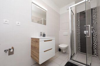 Ponúkame na predaj príjemný 2 iz. byt / apartmán/ s výhľadom