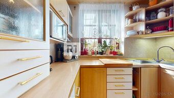 Na predaj, pekný, zariadený 6 izbový rodinný dom v obci Ratn