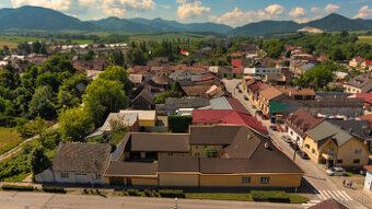 Predám úplne zrekonštruovaný rodinný dom v Rajci s pozemkom 