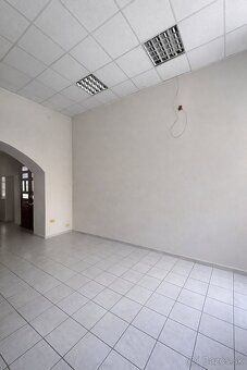 Podnikajte na adrese, ktorú každý pozná – Farská ulica, cent