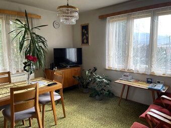 IBA U NÁS! Ponúkame exkluzívne na predaj zachovalý 4-izbový 