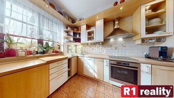 Na predaj, pekný, zariadený 6 izbový rodinný dom v obci Ratn