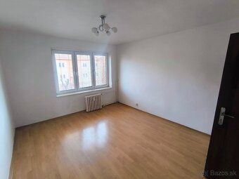 Ponúkame na predaj slnečný 3-izbový byt s výmerou 72 m², ku 