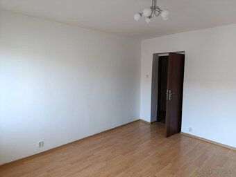 Ponúkame na predaj slnečný 3-izbový byt s výmerou 72 m², ku 