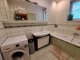 VÝNIMOČNÝ 4-IZBOVÝ BYT 152 m² V CENTRE MESTA | KRB • BALKÓN 