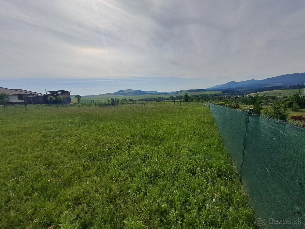 Na predaj stavebný pozemok v obci Čelovce (okr. Prešov).
• v