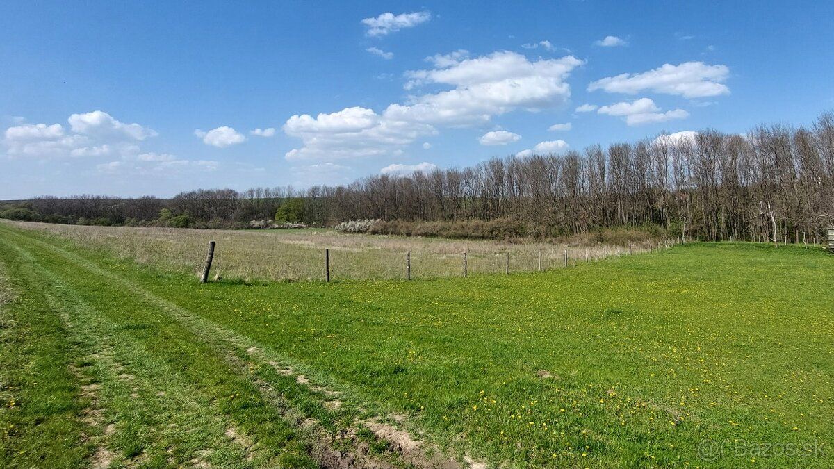 Ponúkam na predaj jedinečný pozemok s rozlohou 14 237 m², si