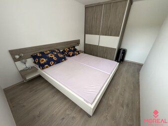 Ponúkame vám na predaj 3 izbový byt bez balkóna s parkovacím