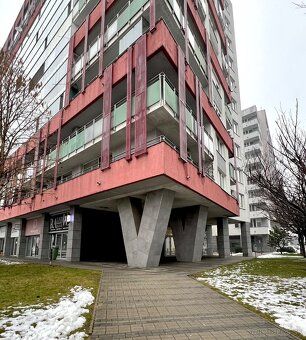 Ponúkam na prenájom 2 izbový byt pri Kuchajde,komplet zariad