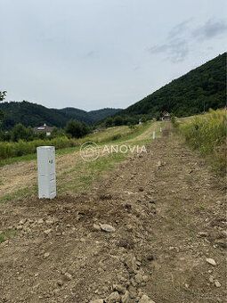 * Hľadáš pokojné miesto na bývanie alebo rekreáciu v lone kr