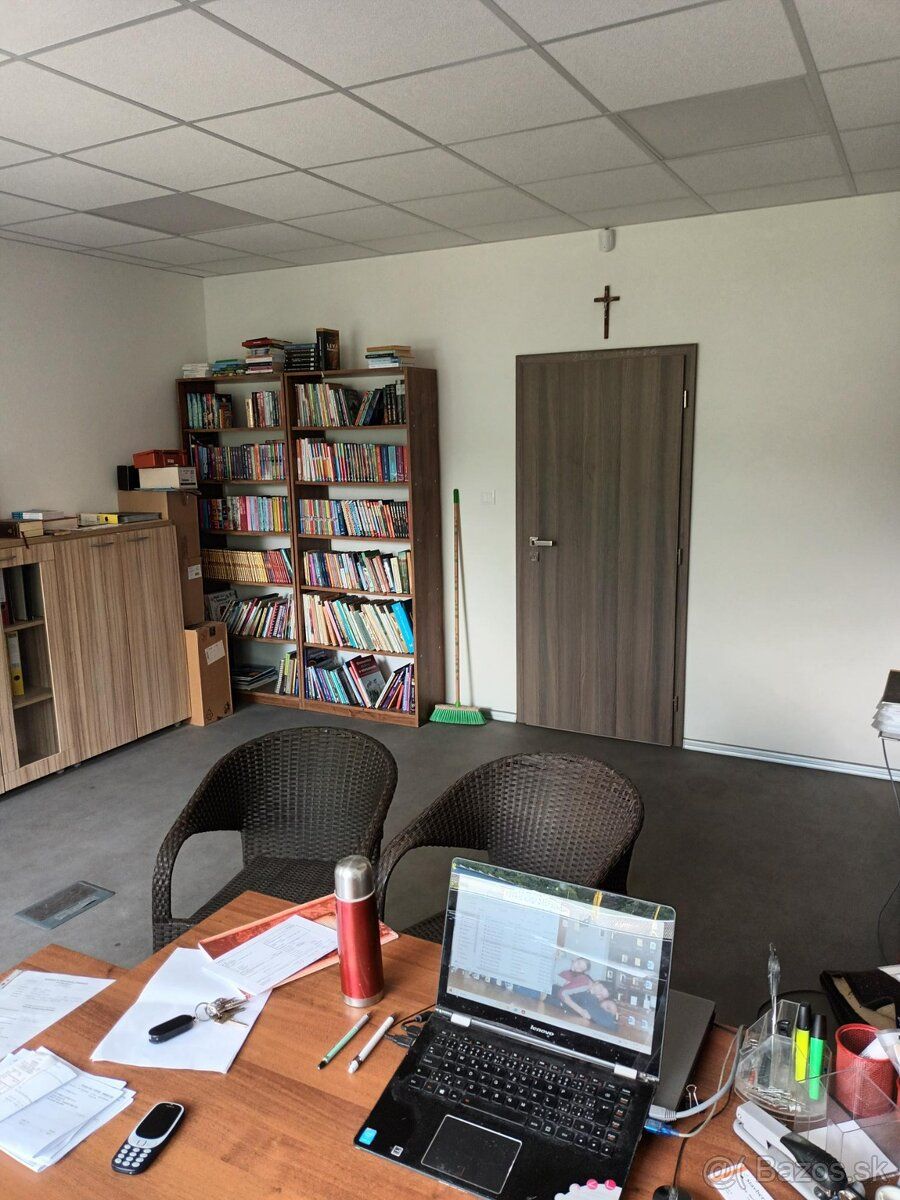 Ponúkame na prenájom kancelárske priestory na Južnej triede 